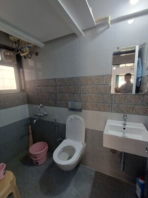 Bathroom in 2 BHK Apartment at Swapnalok Apartments Malad East, Malad East – for Rent