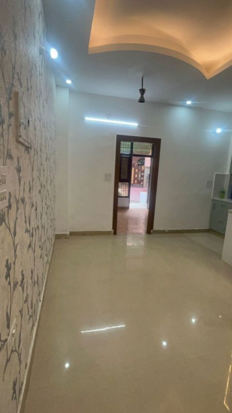 Room, pratap vihar 1 Bedroom 550 Sq.Ft. Builder Floor In Pratap Vihar Ghaziabad 9797491