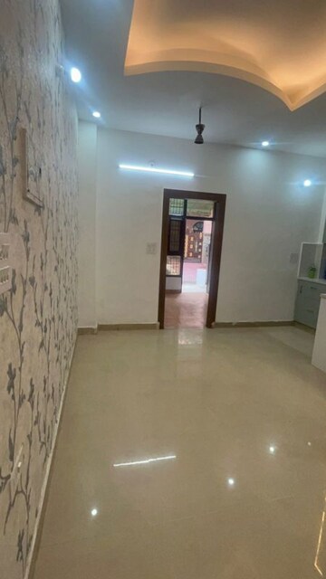 Room in 2 BHK Builder Floor at Pratap Vihar – for Sale