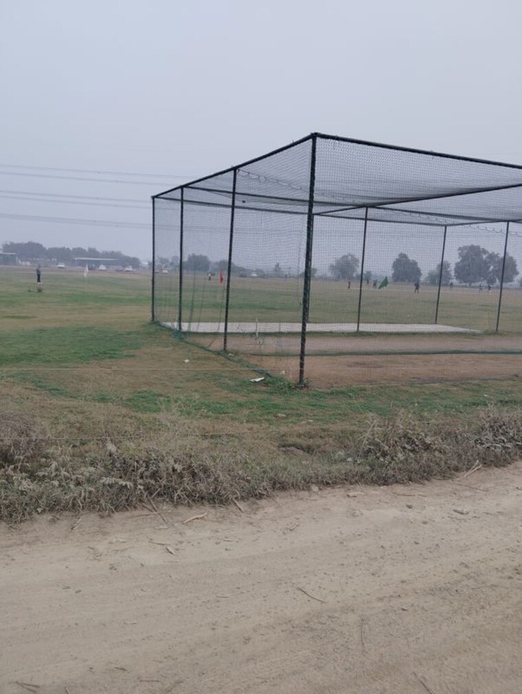 undefined, faridabad central  4500 Sq.Ft. Plot In Faridabad Central Faridabad 9798833