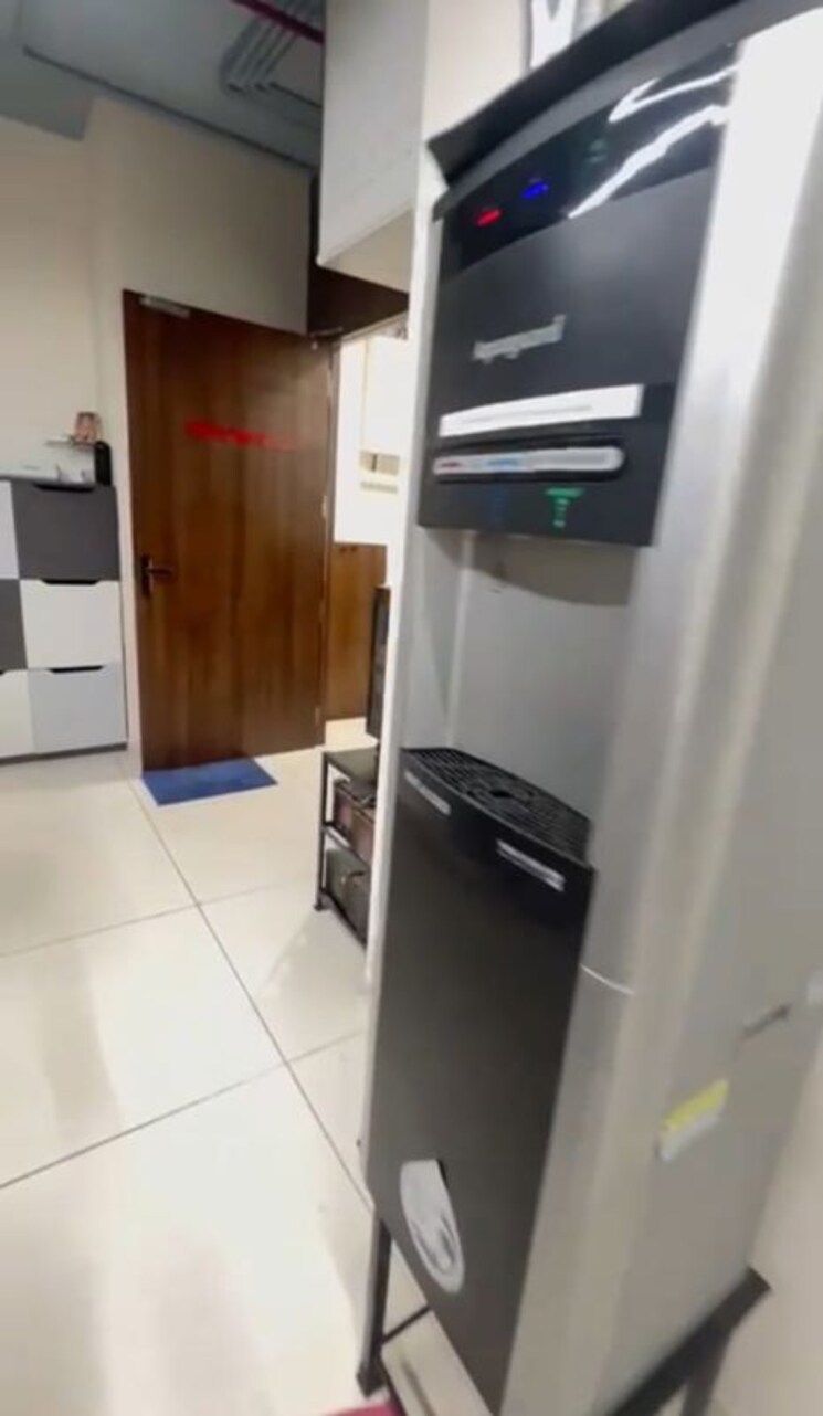 Team Area, nehru nagar Commercial Office Space 1200 Sq.Ft. In Nehru Nagar Ahmedabad 9804847