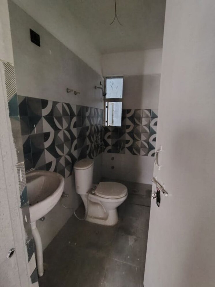 Bathroom, adore-happy-homes-exclusive 3 Bedroom 645 Sq.Ft. Apartment In Sector 86 Faridabad 9804976