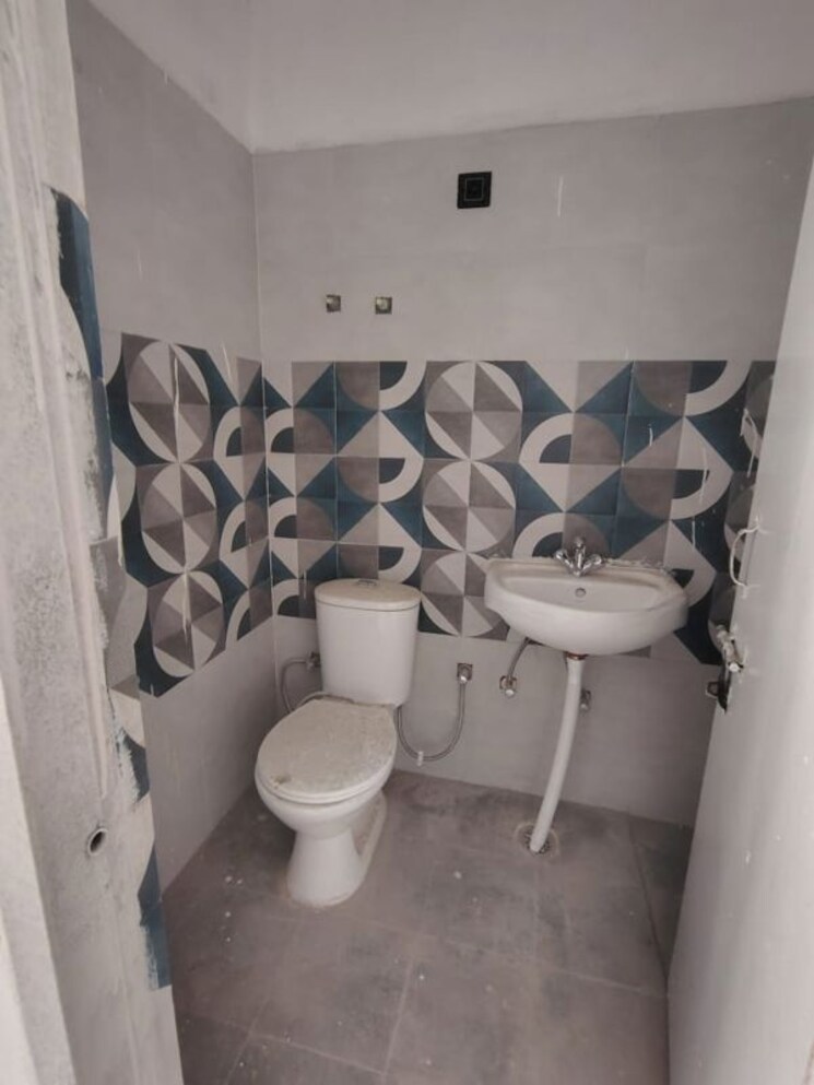 Bathroom, adore-happy-homes-exclusive 3 Bedroom 645 Sq.Ft. Apartment In Sector 86 Faridabad 9804976