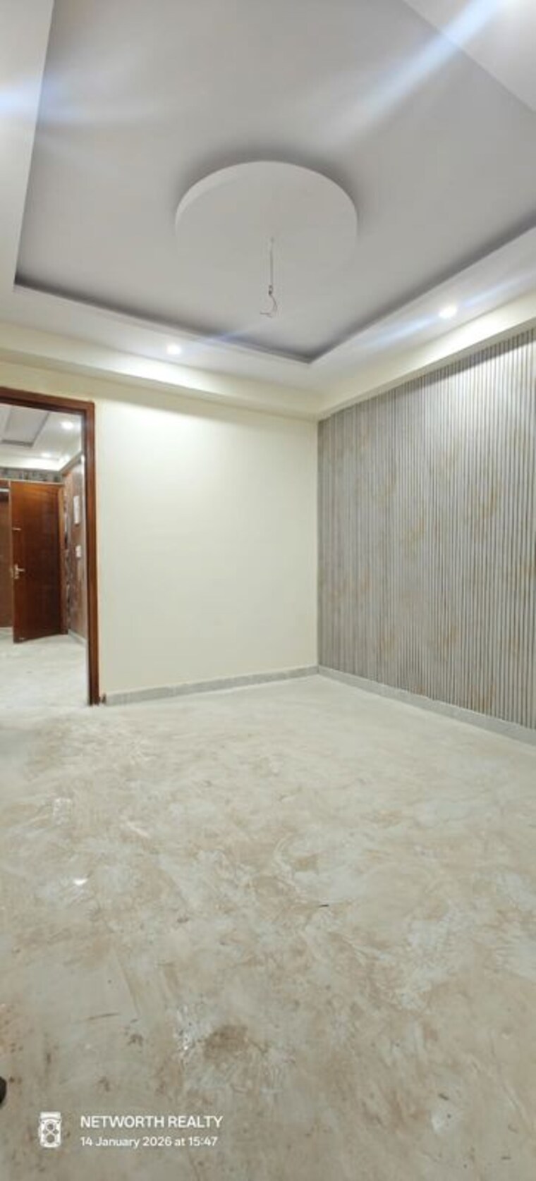 Room, sector 73 3 Bedroom 1300 Sq.Ft. Builder Floor In Sector 73 Noida 9804991