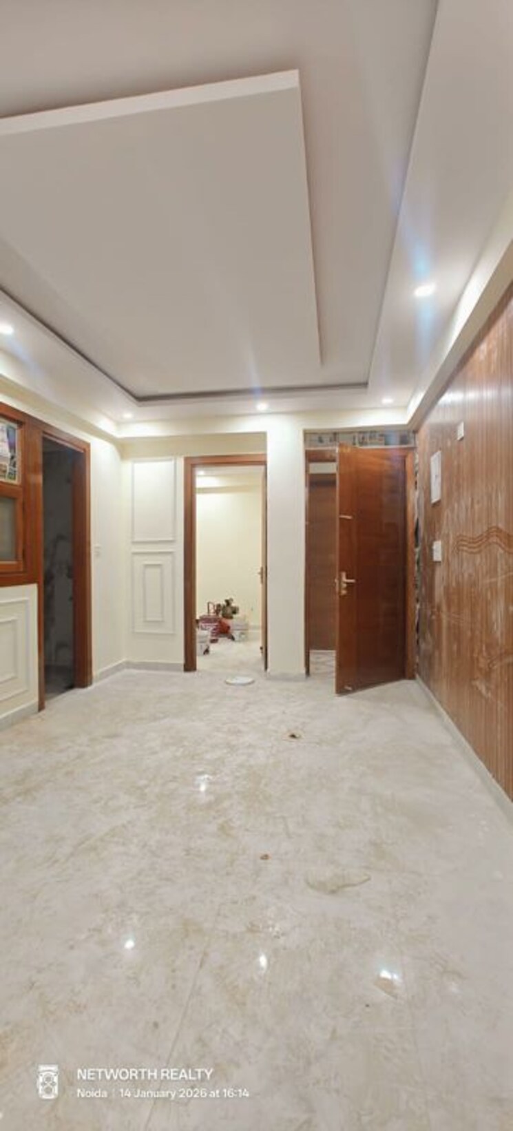 Room, sector 73 3 Bedroom 1300 Sq.Ft. Builder Floor In Sector 73 Noida 9804991