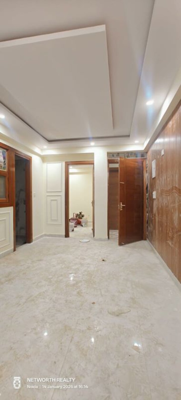 Room, sector 73 3 Bedroom 1300 Sq.Ft. Builder Floor In Sector 73 Noida 9804991