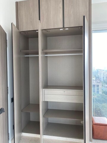  1 BHK Apartment at Bandra West – for Rent