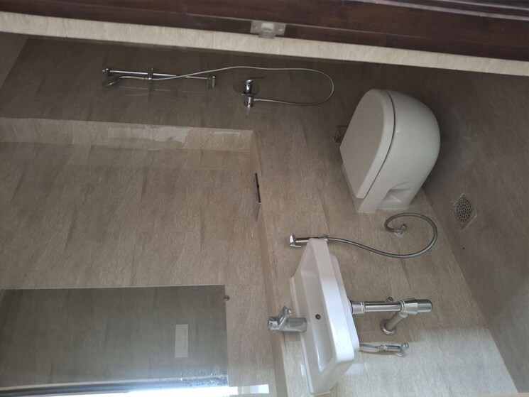 Bathroom, adani-ten-bkc 3 Bedroom 1250 Sq.Ft. Apartment In Bandra East Mumbai 9805028
