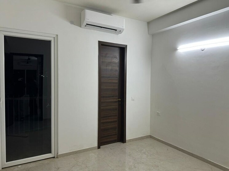 Room, smart-world-orchard 3 Bedroom 1680 Sq.Ft. Apartment In Sector 61 Gurgaon 9805110