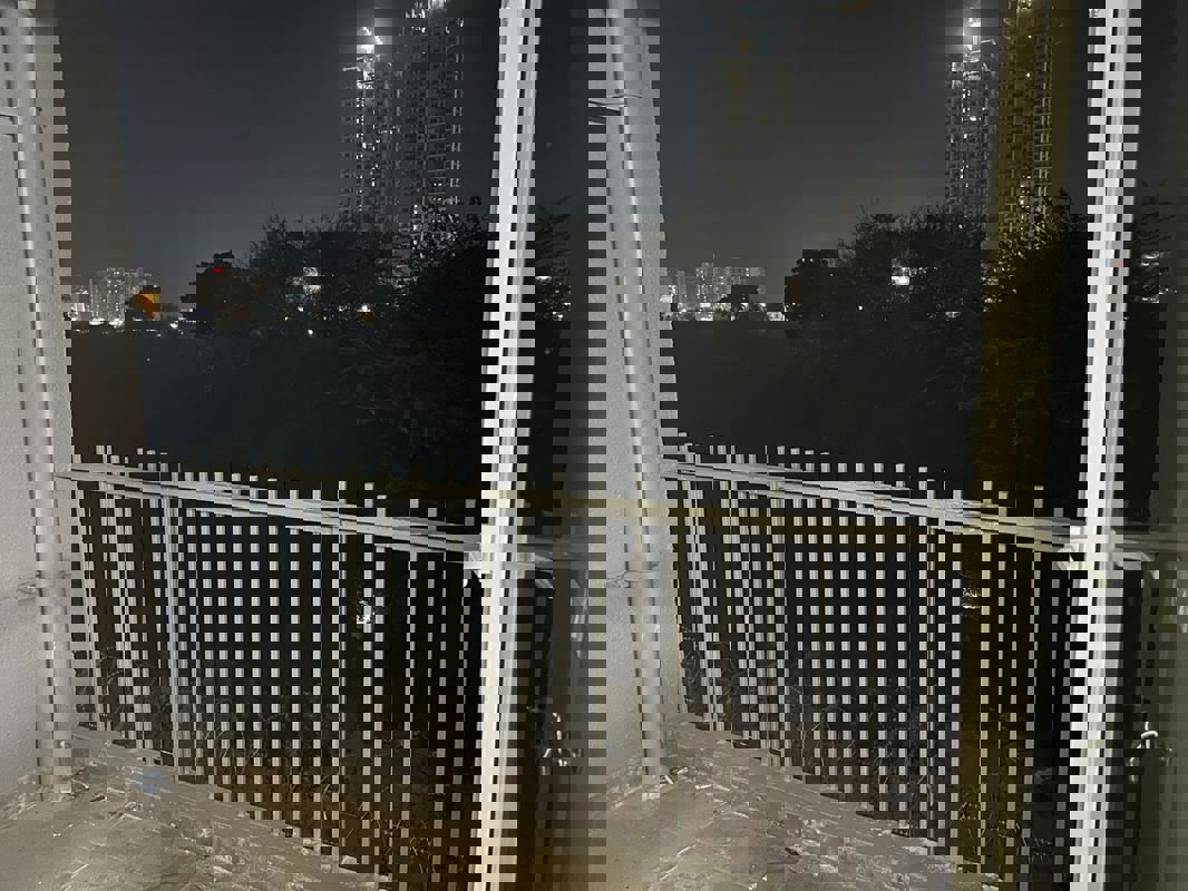 3 BHK + Extra Room Apartment For Rent in Smart World Orchard