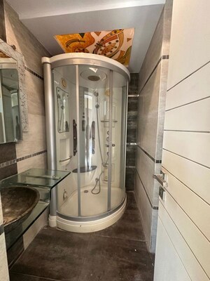 Building Lobby in 4 BHK Apartment at Oberoi Realty Woods, Goregaon East – for Rent