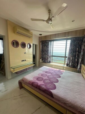 Bedroom in 4 BHK Apartment at Oberoi Realty Woods, Goregaon East – for Rent