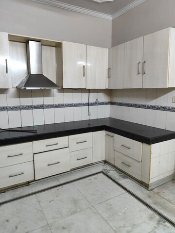 Kitchen in 1 RK Villa at RWA Apartments Sector 39, Sector 39 – for Rent
