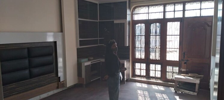  Parking, urban-estate-residents-welfare-association-sector 2 Bedroom 1542 Sq.Ft. Independent House In Sector 4 Gurgaon 9801650