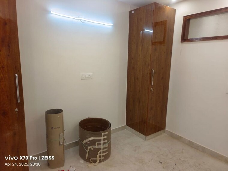 Living Room, east of kailash 3 Bedroom 1440 Sq.Ft. Builder Floor In East Of Kailash Delhi 9805035