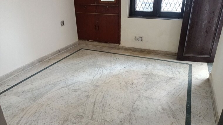 Room, ramprastha-society 2 Bedroom 900 Sq.Ft. Apartment In Ramprastha Greens Ghaziabad 9805390