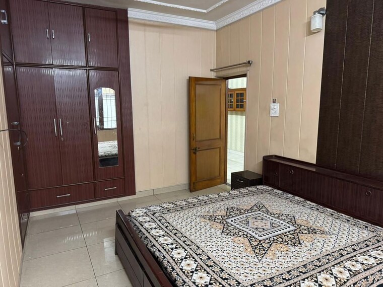 Bedroom, sector 38 3 Bedroom 1200 Sq.Ft. Independent House In Sector 38 Chandigarh 9805430