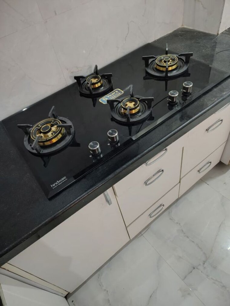 undefined, ardee-mall 3 Bedroom 300 Sq.Ft. Apartment In Sector 52 Gurgaon 9805477