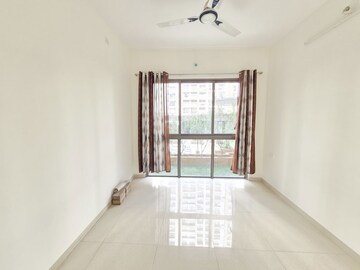 Room in 3 BHK Apartment at Runwal My City, Dombivli East – for Rent