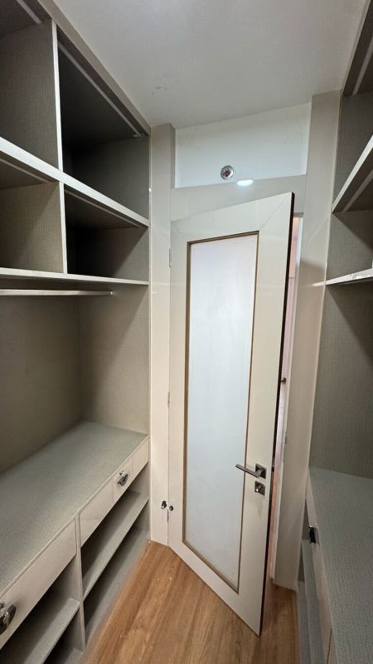 Kitchen, godrej-woods 4 Bedroom 2289 Sq.Ft. Apartment In Sector 43 Noida 9805533