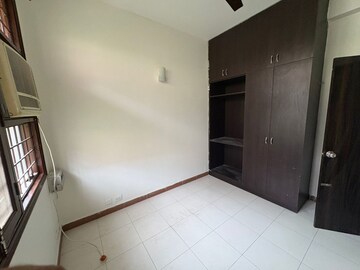 Room in 3 BHK Builder Floor at Sector 22 – for Rent