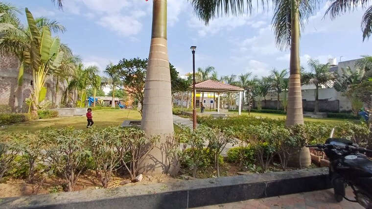 Garden, jakhya Commercial Land 975 Acre In Jakhya Indore 9805601