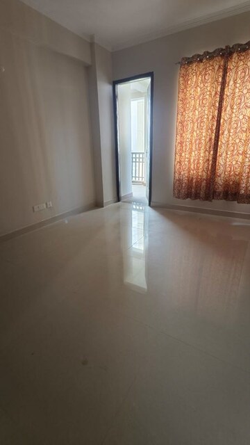 Room in 2 BHK Apartment at Eiffel Vivassa Estate, Bagiamau – for Rent