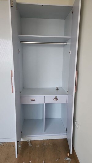 Furnished Amenities in 2 BHK Apartment at Godrej Woods, Sector 43 – for Rent