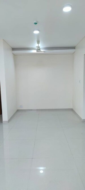 Room in 2 BHK Apartment at Supreme Belmac Residences, Kalyani Nagar – for Rent