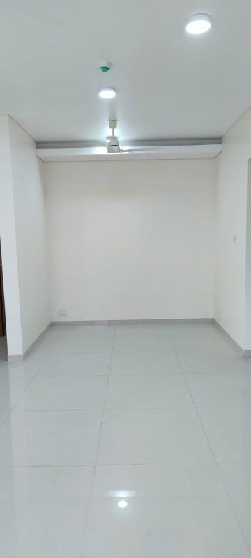 Room in 2 BHK Apartment at Supreme Belmac Residences, Kalyani Nagar – for Rent