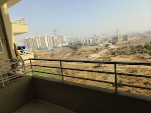 1 BHK Apartment For Rent in Pyramid Altia, Sector 70