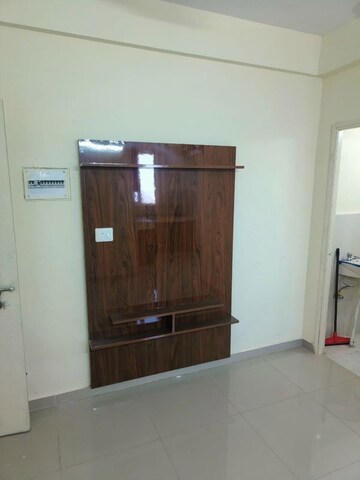 Room in 1 BHK Apartment at Pyramid Altia, Sector 70 – for Rent