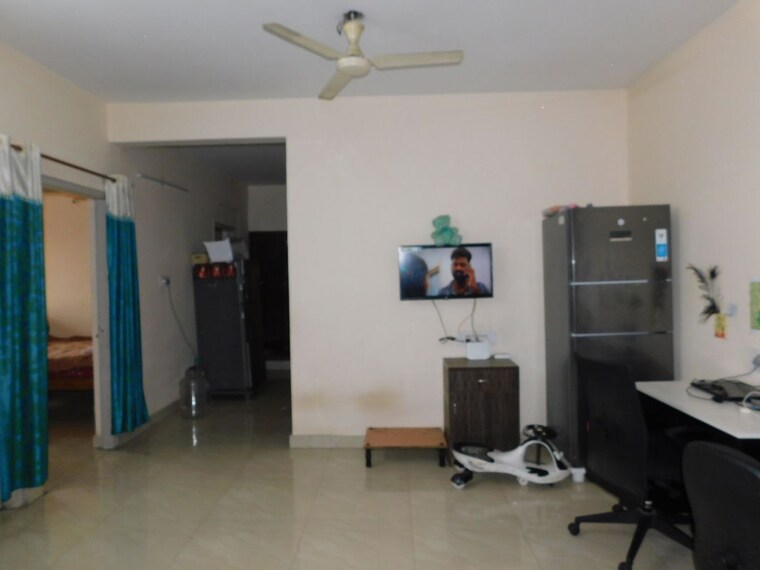 Room, nayandahalli 3 Bedroom 1200 Sq.Ft. Apartment In Nayandahalli Bangalore 9800610