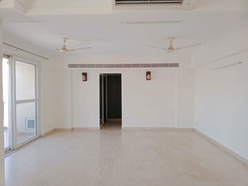 5 BHK Apartment For Rent in Pearls Gateway Tower, Sector 44