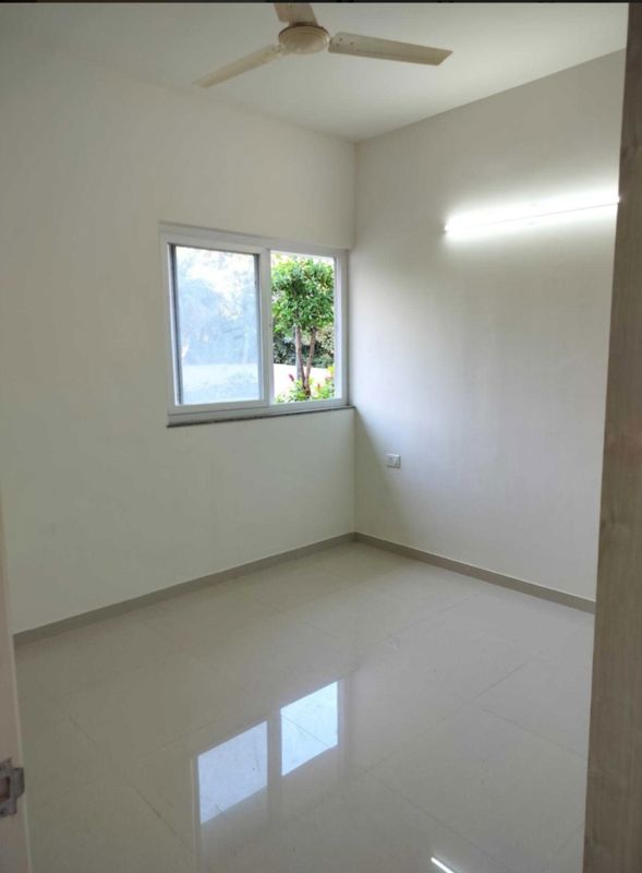 2 BHK Apartment For Sale in Rohan Upavan