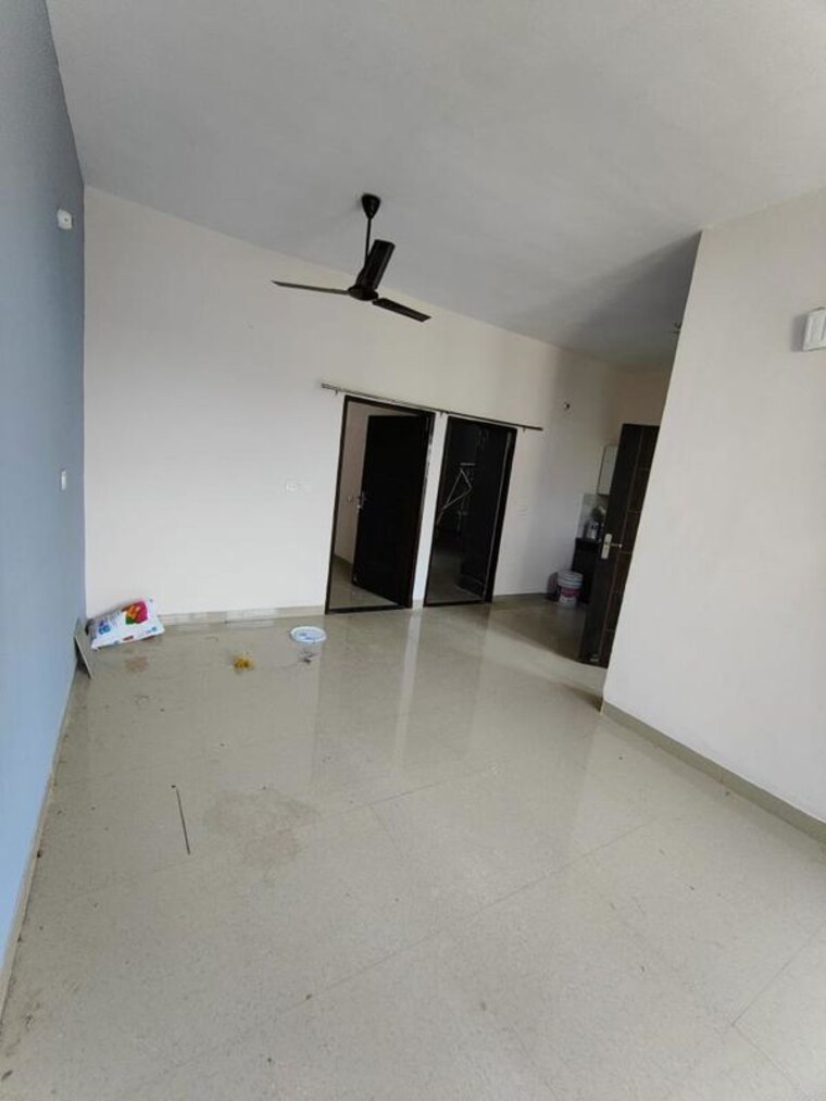 Room, maya-garden-city 3 Bedroom 1500 Sq.Ft. Apartment In Lohgarh Zirakpur 9805736