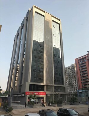  Office Space For Rent in Vaishnodevi Circle