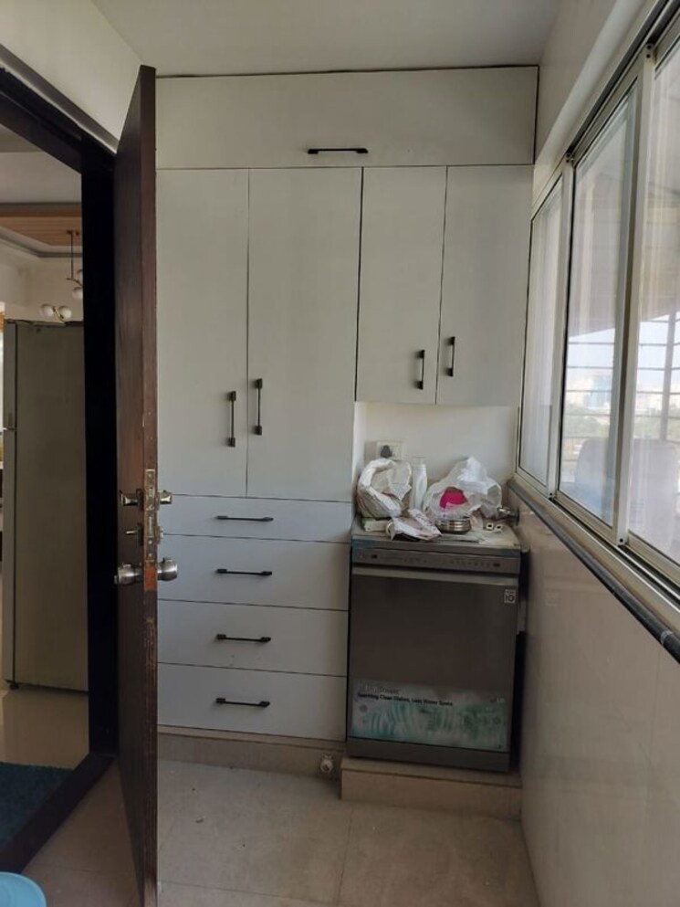 Kitchen, metro-jazz 4 Bedroom 3000 Sq.Ft. Apartment In Baner Pune 9805710