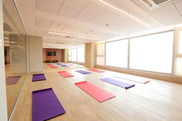 Bedroom in 3.5 BHK Apartment at Kohinoor Square Altissimo, Dadar West – for Sale