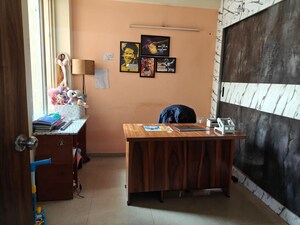 Furnished Amenities in 1.5 BHK Apartment at Shree Vardhman Green Court, Sector 90 – for Rent