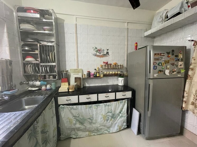 Kitchen, lokhandwala complex 3 Bedroom 1955 Sq.Ft. Builder Floor In Lokhandwala Complex Mumbai 9806183