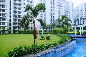 2 BHK Apartment – Garden View at Ajnara Integrity, Raj Nagar Extension - for Rent
