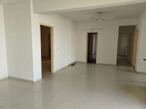 Room in 3 BHK Apartment at Tulip Violet, Sector 69 – for Rent