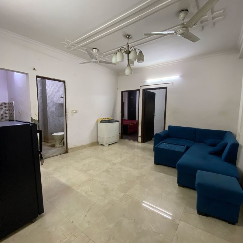 2 BHK + Servant Room Builder Floor For Rent in Chattarpur