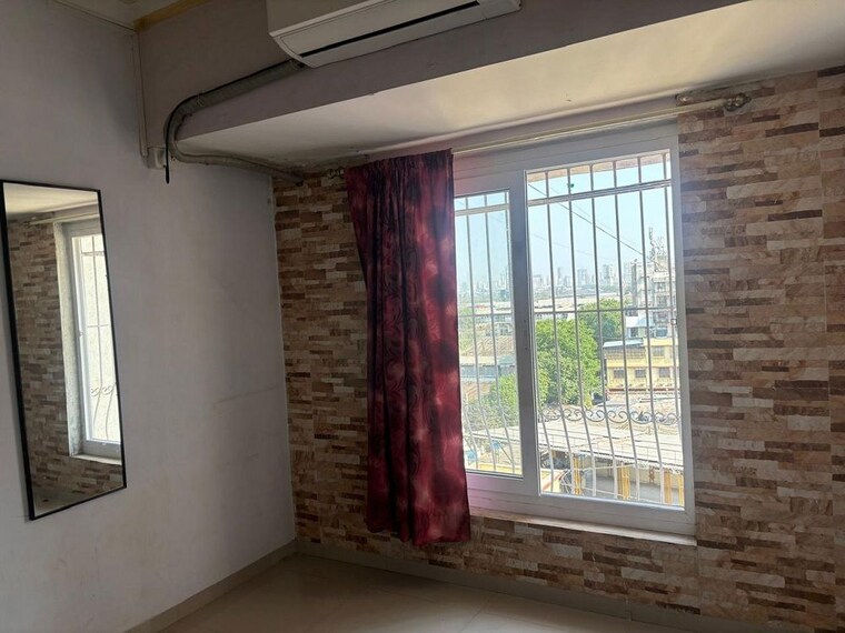 Room, bandra west 1 Bedroom 500 Sq.Ft. Apartment In Bandra West Mumbai 9806188