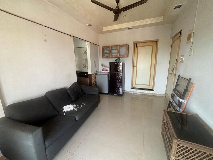 Living Room, bandra west 1 Bedroom 500 Sq.Ft. Apartment In Bandra West Mumbai 9806188