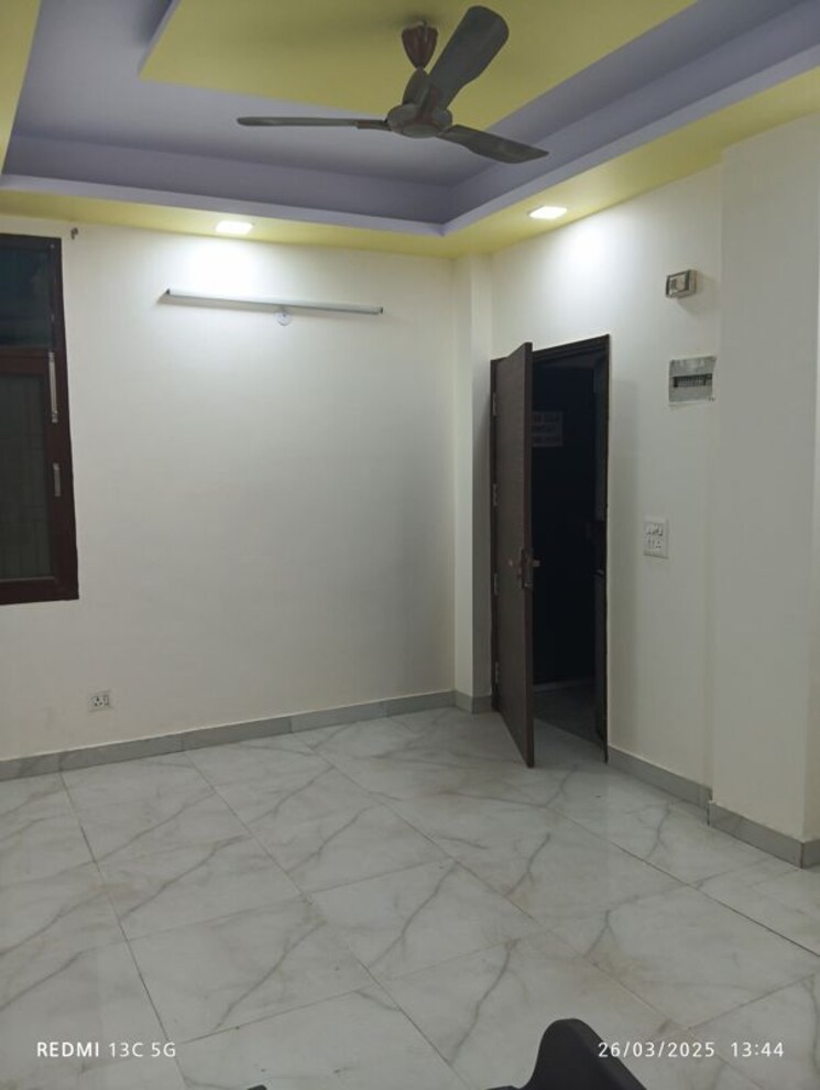 Room, shalimar garden 2 Bedroom 1110 Sq.Ft. Builder Floor In Shalimar Garden Ghaziabad 9806218
