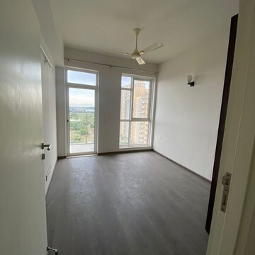 Room in 3.5 BHK Apartment at Emaar The Enclave, Sector 66 – for Rent