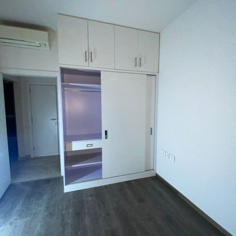 Room, emaar-the-enclave 3.5 Bedroom 1980 Sq.Ft. Apartment In Sector 66 Gurgaon 9806454