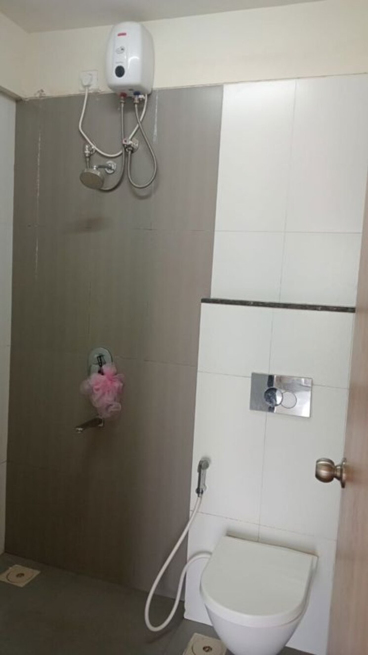 Bathroom, godrej-nest-kandivali 1 Bedroom 428 Sq.Ft. Apartment In Kandivali East Mumbai 9806474